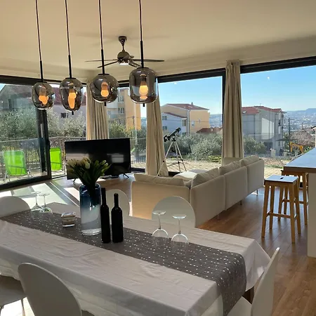 Sea Horizon With A Pool *