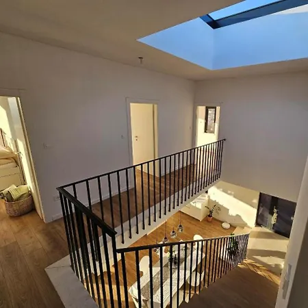 Sea Horizon With A Pool * Mravince