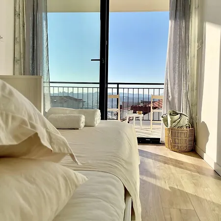 Villa Sea Horizon With A Pool