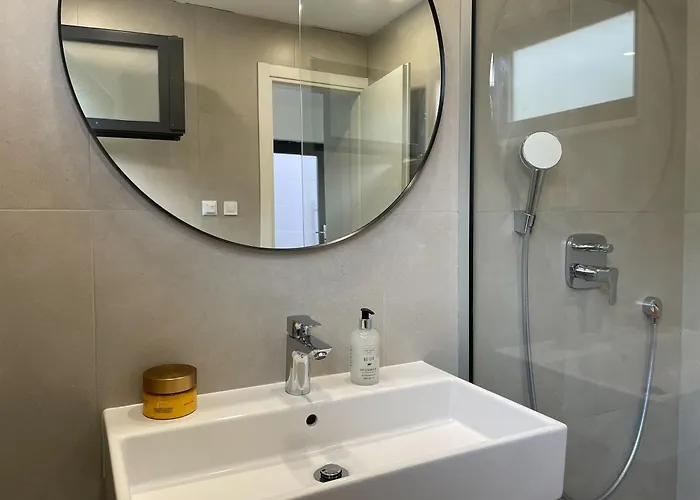 Sea Horizon With A Pool Vila Mravince