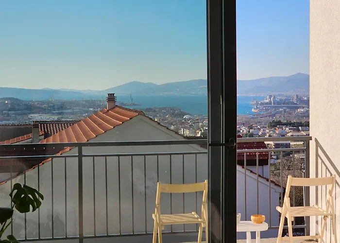 Vila Sea Horizon With A Pool *